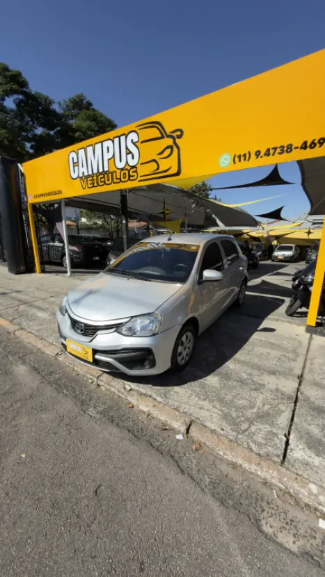 TOYOTA Etios Hatch 1.3 16V 4P FLEX X AUTOM�TICO, Foto 11