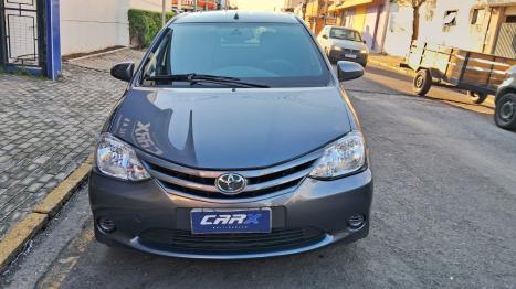 TOYOTA Etios Hatch 1.3 16V 4P FLEX X, Foto 2