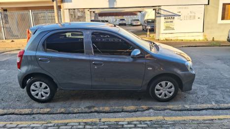 TOYOTA Etios Hatch 1.3 16V 4P FLEX X, Foto 3