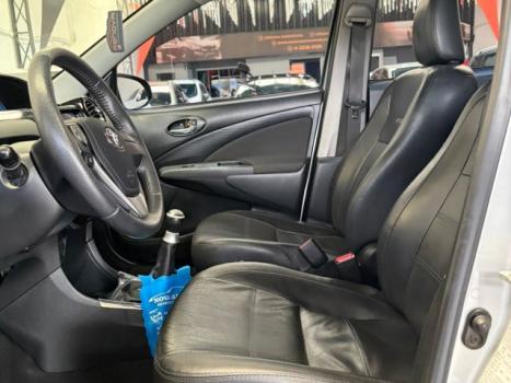 TOYOTA Etios Sedan 1.5 16V 4P FLEX PLATINUM, Foto 6