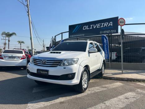 TOYOTA Hilux SW4 3.0 16V 4P SRV 4X4 7 LUGARES TURBO DIESEL AUTOMTICO, Foto 1