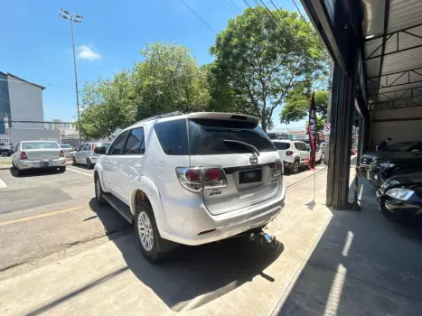 TOYOTA Hilux SW4 3.0 16V 4P SRV 4X4 7 LUGARES TURBO DIESEL AUTOMTICO, Foto 11