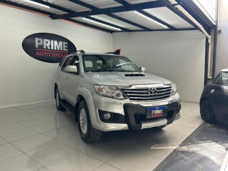 TOYOTA Hilux SW4 3.0 16V 4P SRV 4X4 7 LUGARES TURBO DIESEL AUTOMTICO, Foto 3