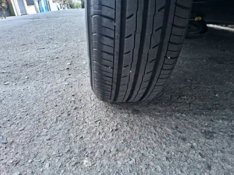 TOYOTA Yaris Hatch 1.3 16V 4P FLEX XL MULTIDRIVE AUTOMTICO CVT, Foto 5