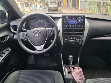 TOYOTA Yaris Hatch 1.3 16V 4P FLEX XL MULTIDRIVE AUTOM�TICO CVT, Foto 1