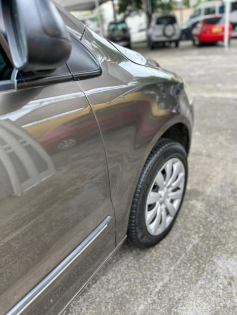 VOLKSWAGEN Fox 1.0 4P PLUS FLEX, Foto 9
