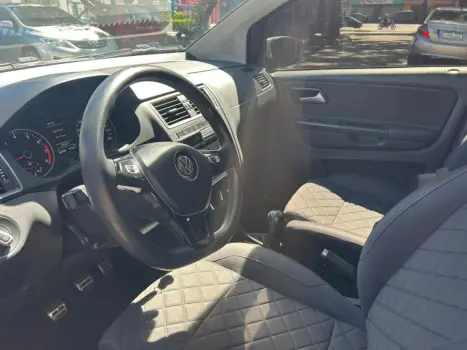 VOLKSWAGEN Fox 1.6 16V 4P MSI HIGHLINE FLEX, Foto 4