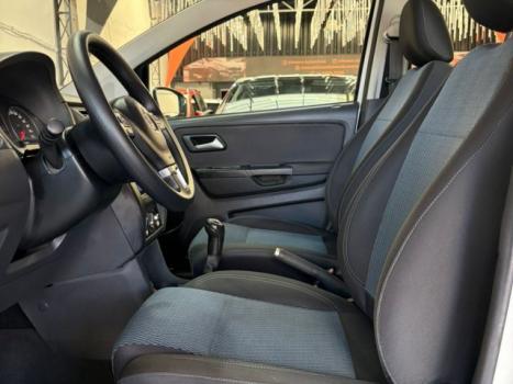 VOLKSWAGEN Fox 1.6 4P BLUEMOTION FLEX, Foto 6