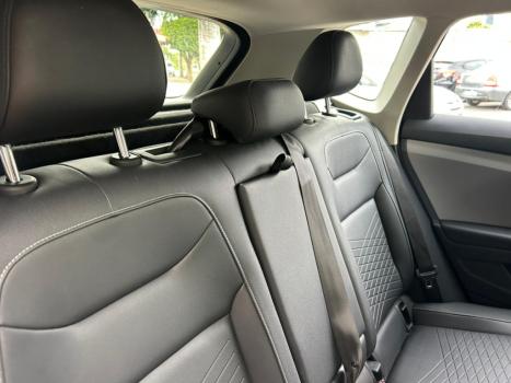 VOLKSWAGEN Taos 1.4 16V 4P FLEX 250 TSI COMFORTLINE AUTOM�TICO, Foto 6