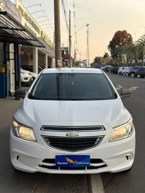 CHEVROLET Onix Hatch 1.0 4P FLEX LT, Foto 2