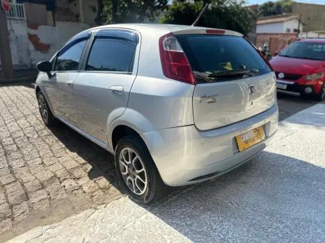 FIAT Punto 1.8 16V 4P FLEX ESSENCE DUALOGIC AUTOMATIZADO, Foto 6
