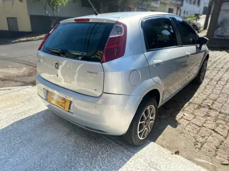 FIAT Punto 1.8 16V 4P FLEX ESSENCE DUALOGIC AUTOMATIZADO, Foto 4