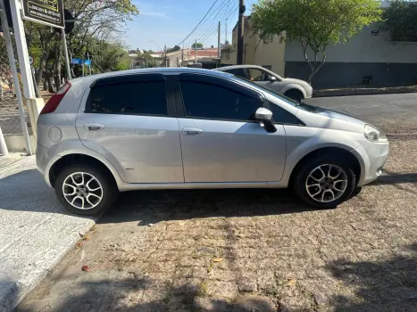 FIAT Punto 1.8 16V 4P FLEX ESSENCE DUALOGIC AUTOMATIZADO, Foto 8