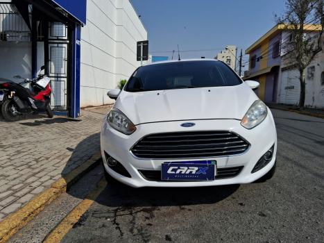 FORD Fiesta Hatch 1.6 16V 4P FLEX TITANIUM POWERSHIFT AUTOMTICO, Foto 2