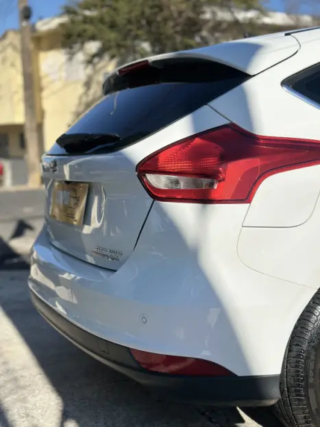 FORD Focus Hatch 2.0 16V 4P FLEX TITANIUM POWERSHIFT AUTOMTICO, Foto 10