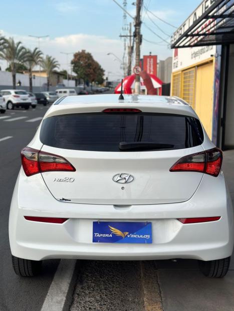 HYUNDAI HB 20 Hatch 1.0 12V 4P FLEX UNIQUE, Foto 5