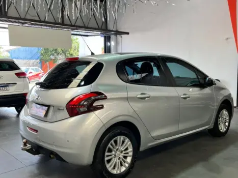 PEUGEOT 208 1.2 12V 4P ALLURE FLEX, Foto 10