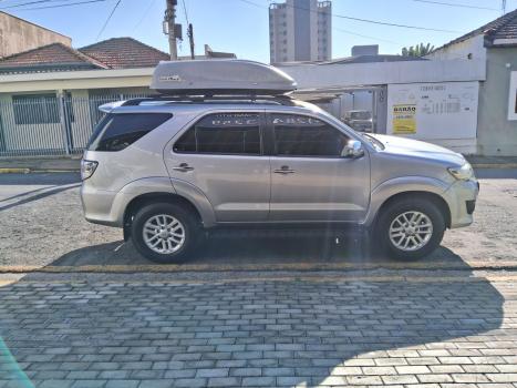 TOYOTA Hilux SW4 2.7 16V 4P FLEX SR 7 LUGARES AUTOMTICO, Foto 2