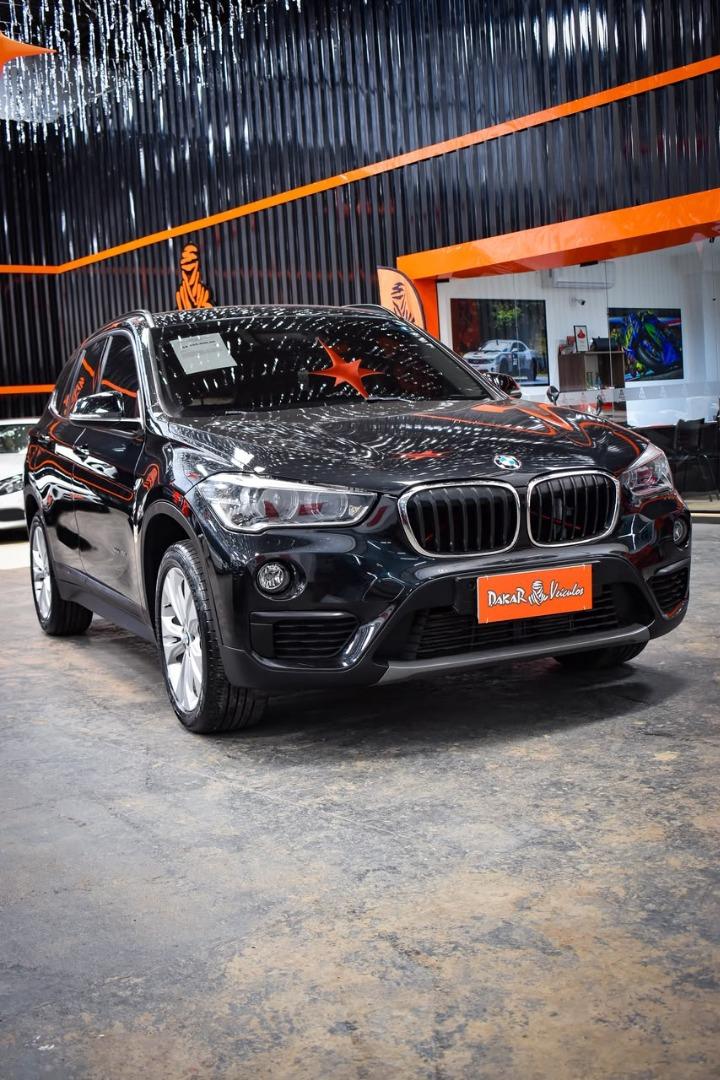 BMW X1 - Foto