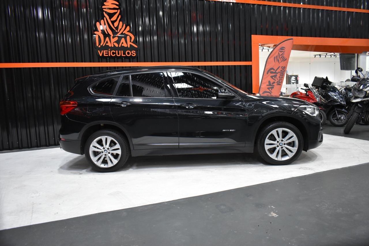 BMW X1 - Foto