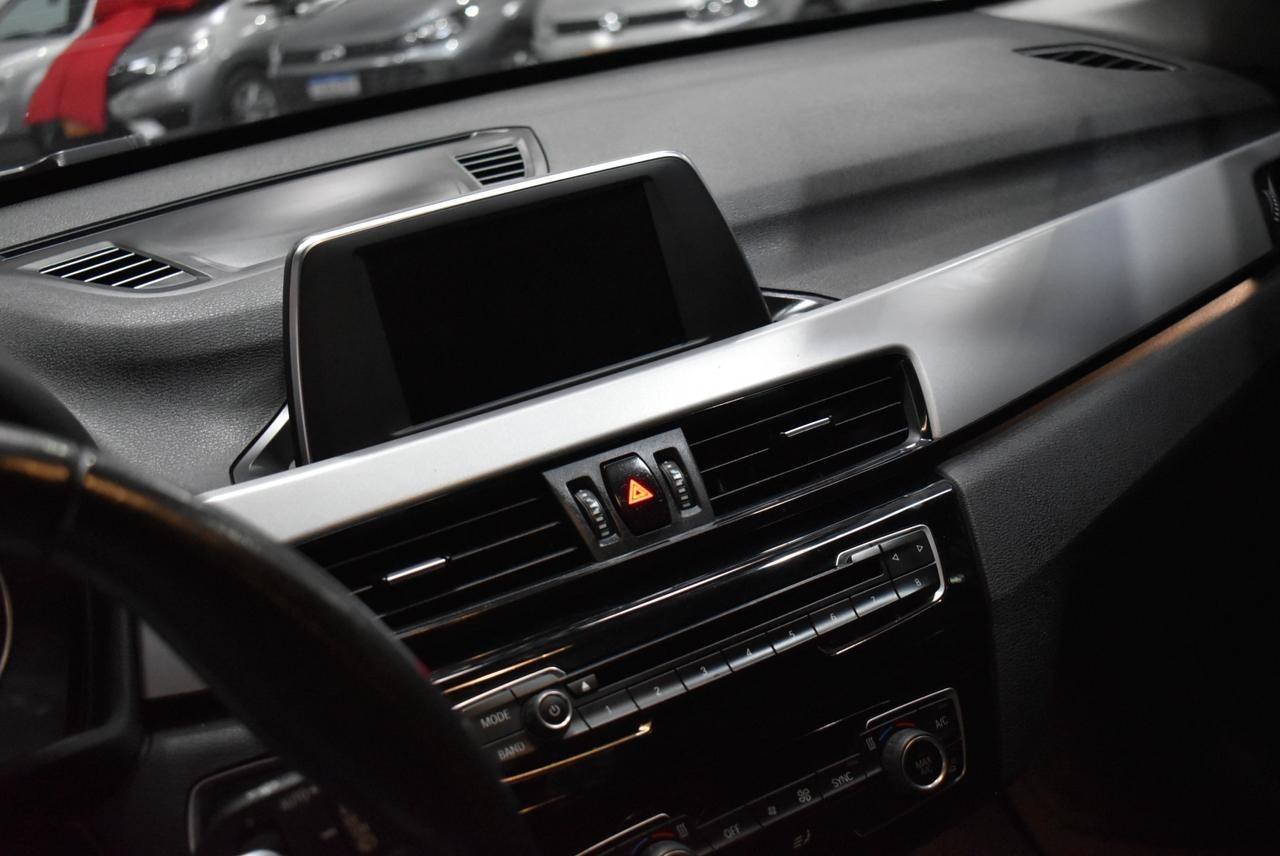 BMW X1 - Foto