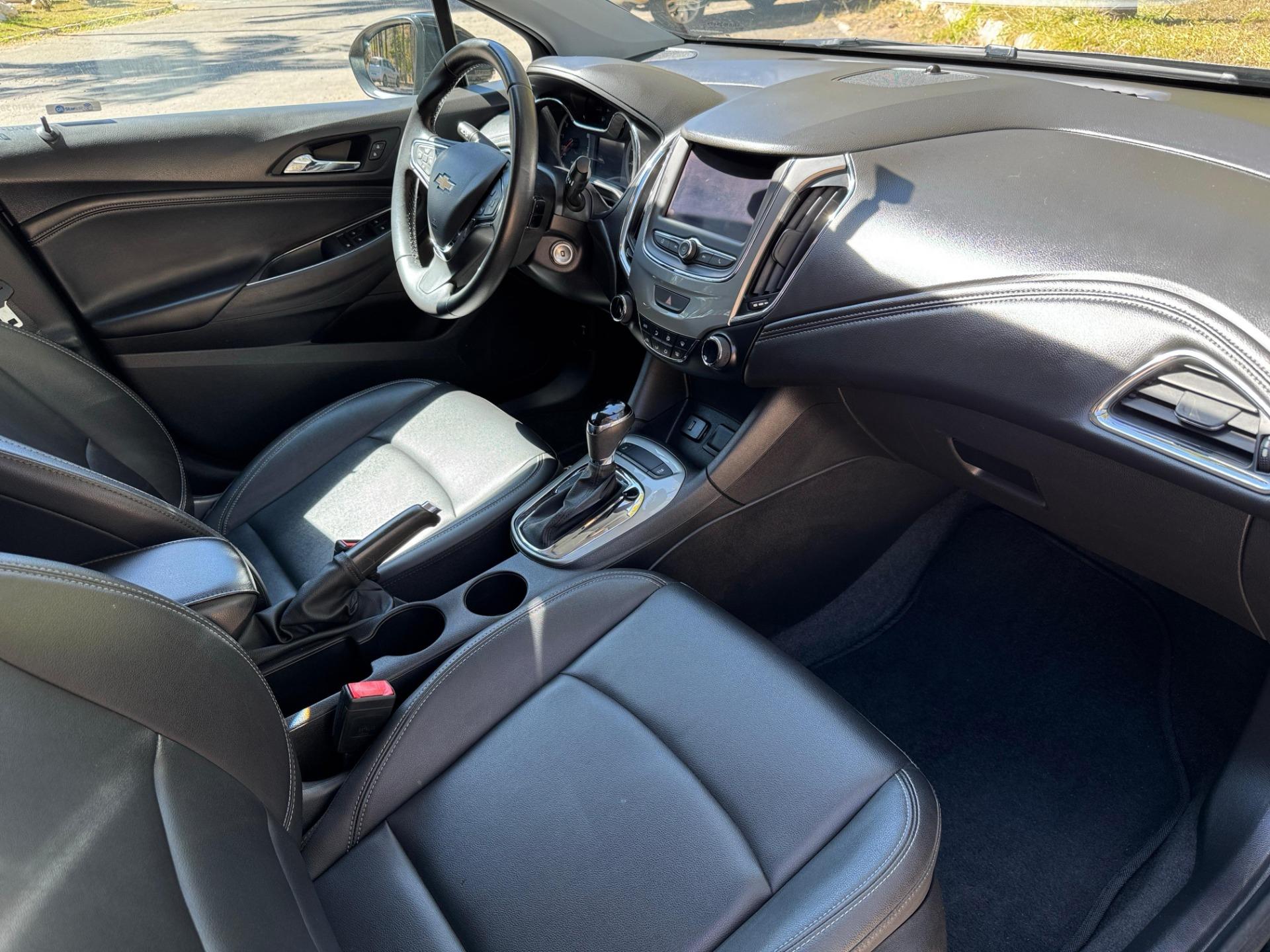 CHEVROLET Cruze Hatch - Foto