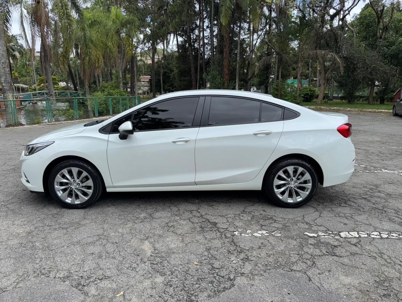 CHEVROLET Cruze Hatch - Foto