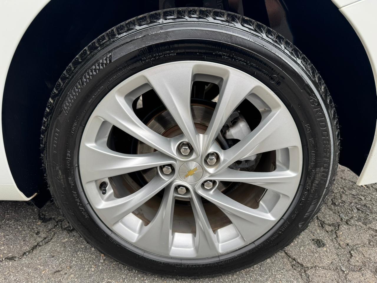 CHEVROLET Cruze Hatch - Foto