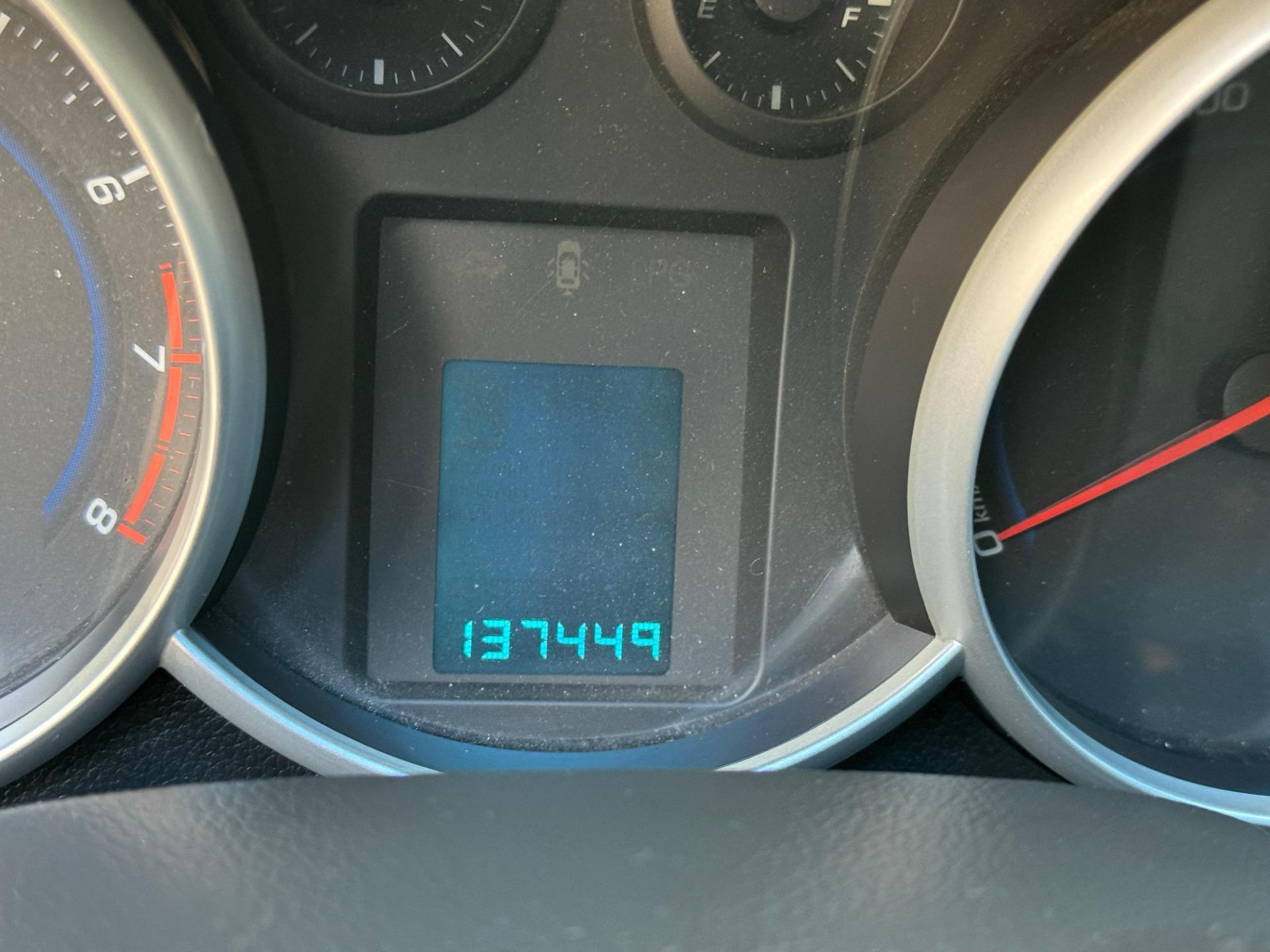 CHEVROLET Cruze Sedan - Foto