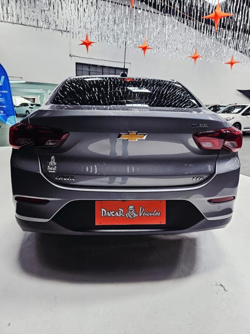 CHEVROLET Onix Hatch - Foto