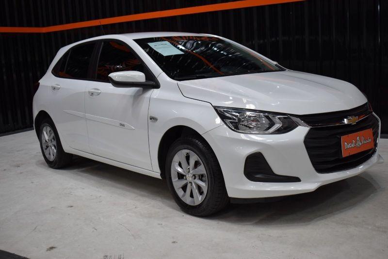 CHEVROLET Onix Hatch - Foto