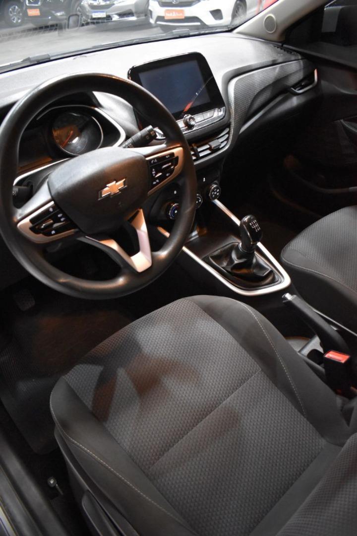 CHEVROLET Onix Hatch - Foto