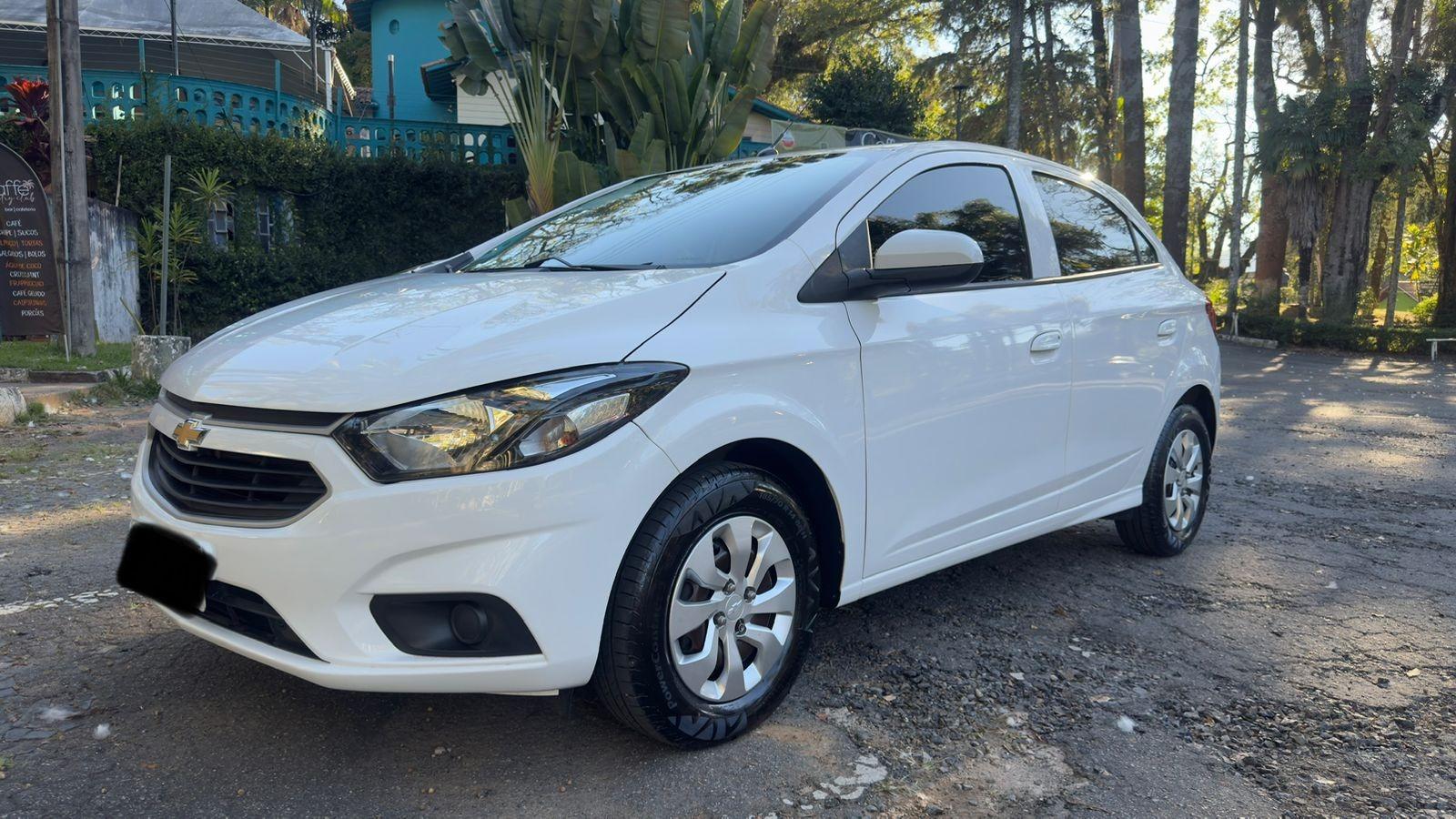 CHEVROLET Onix Hatch - Foto