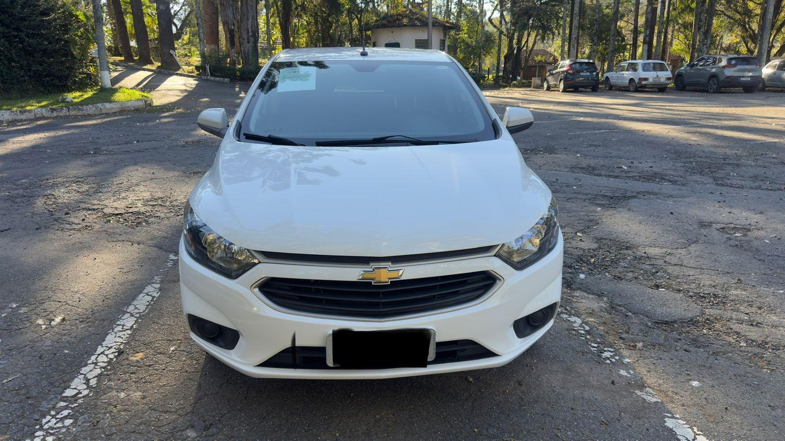 CHEVROLET Onix Hatch - Foto