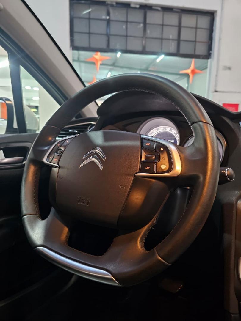 CITROEN C4 Sedan - Foto