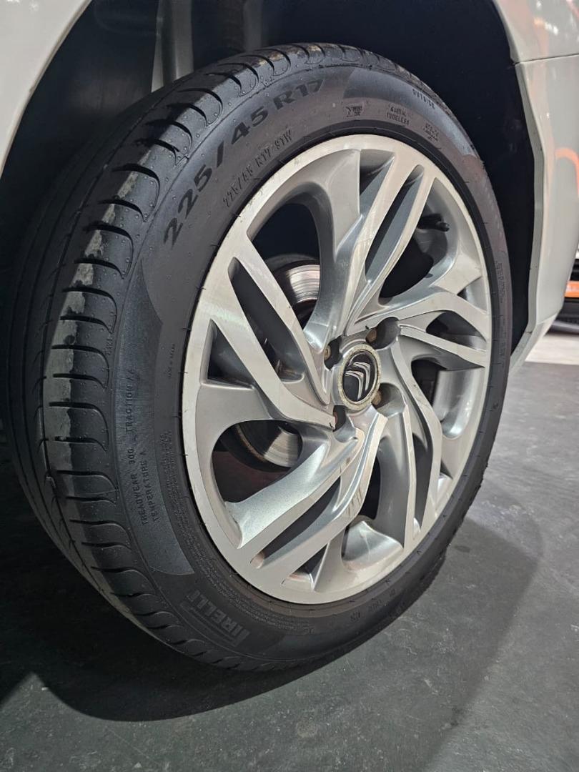 CITROEN C4 Sedan - Foto