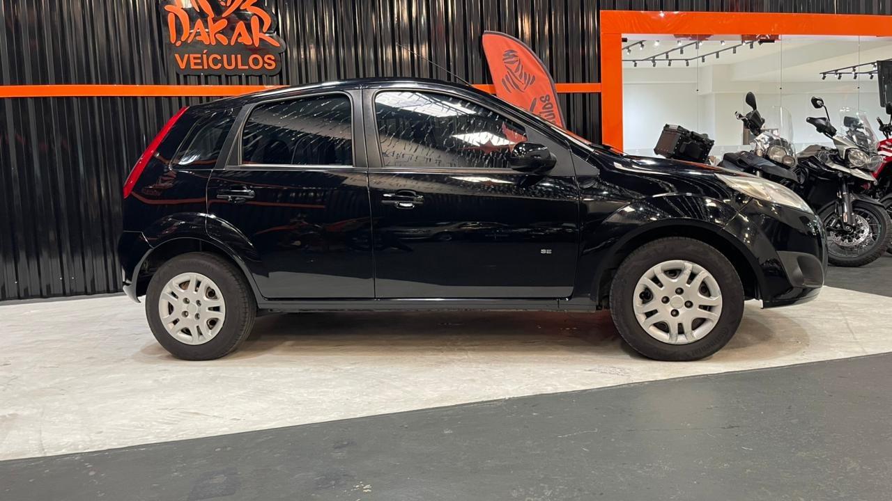 FORD Fiesta Sedan - Foto