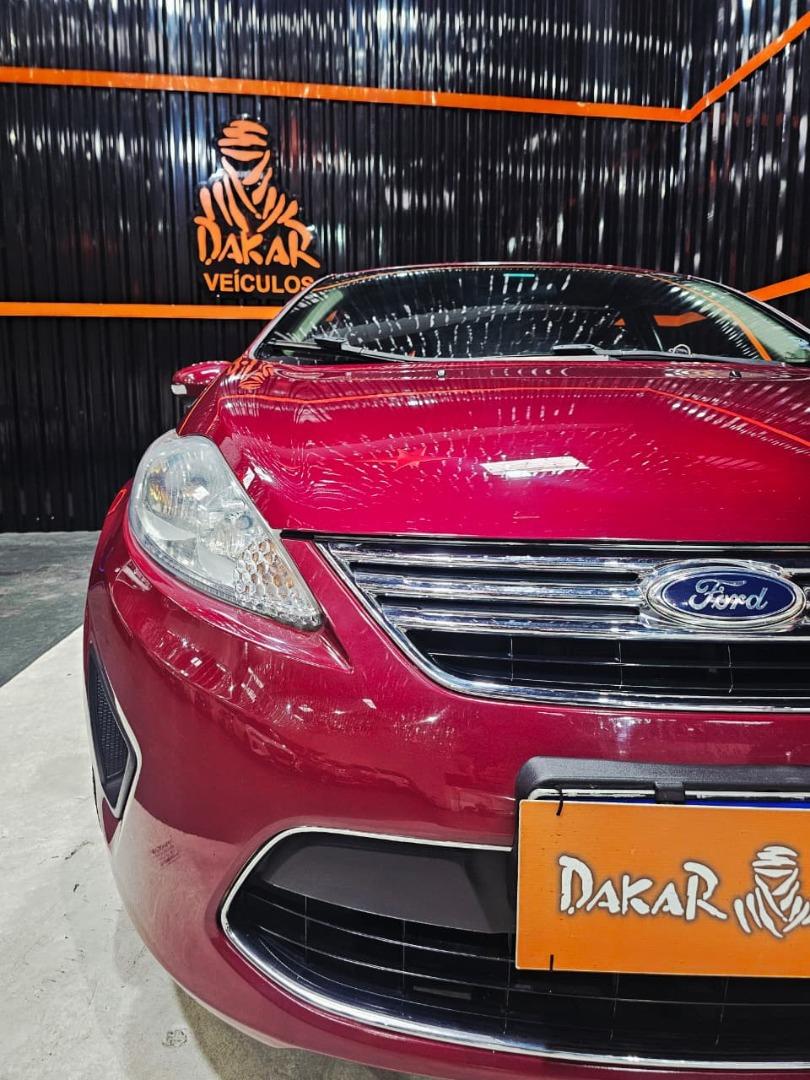FORD Fiesta Sedan - Foto