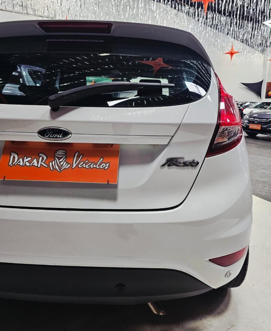FORD Fiesta Sedan - Foto