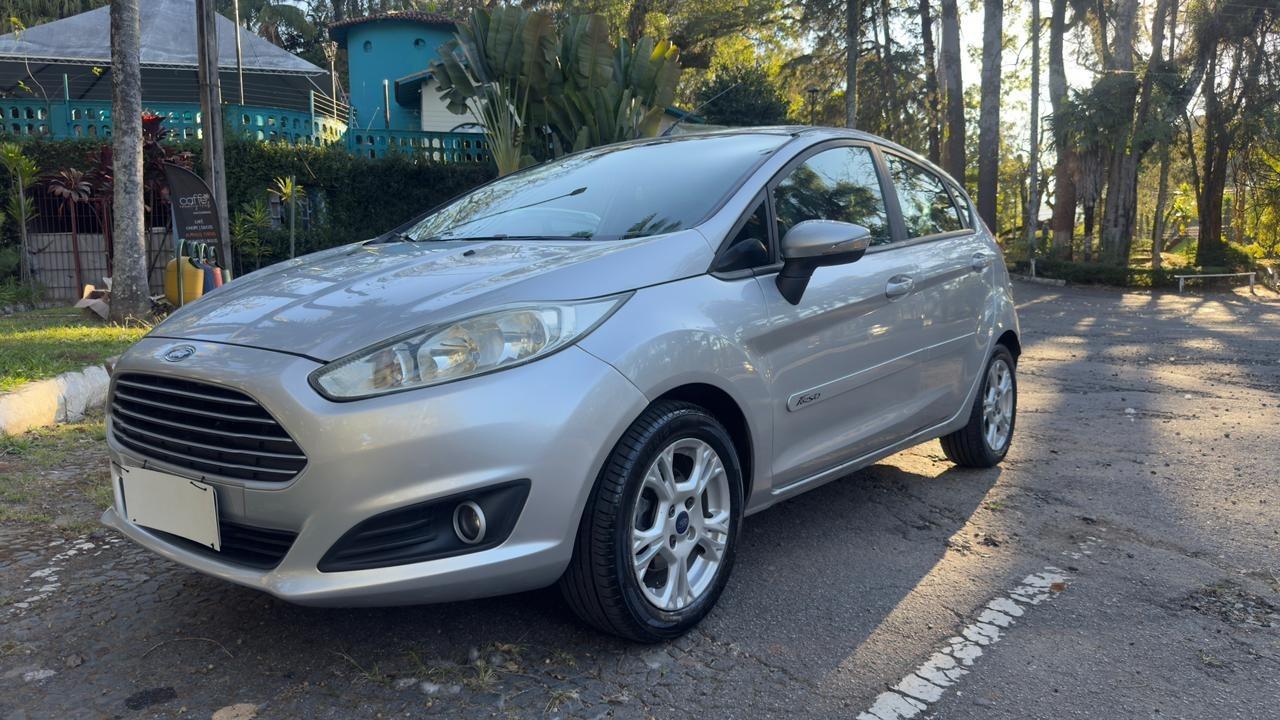 FORD Fiesta Sedan - Foto