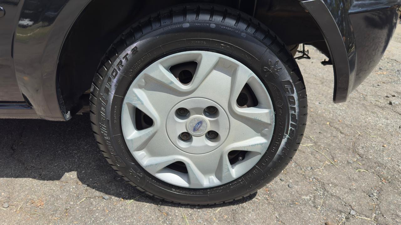 FORD Ka Hatch - Foto