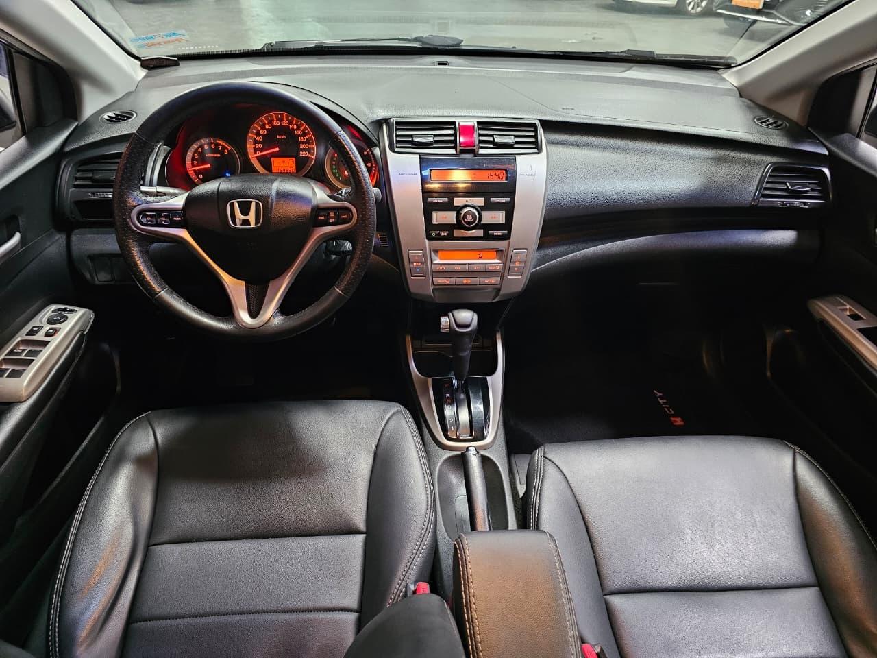HONDA City Sedan - Foto
