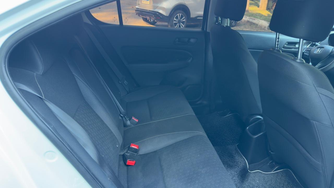 HONDA City Sedan - Foto