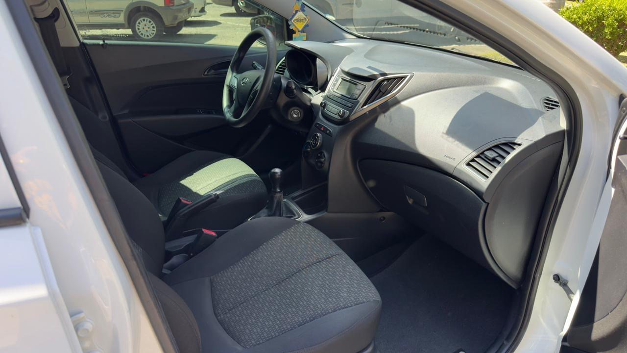 HYUNDAI HB 20 Hatch - Foto