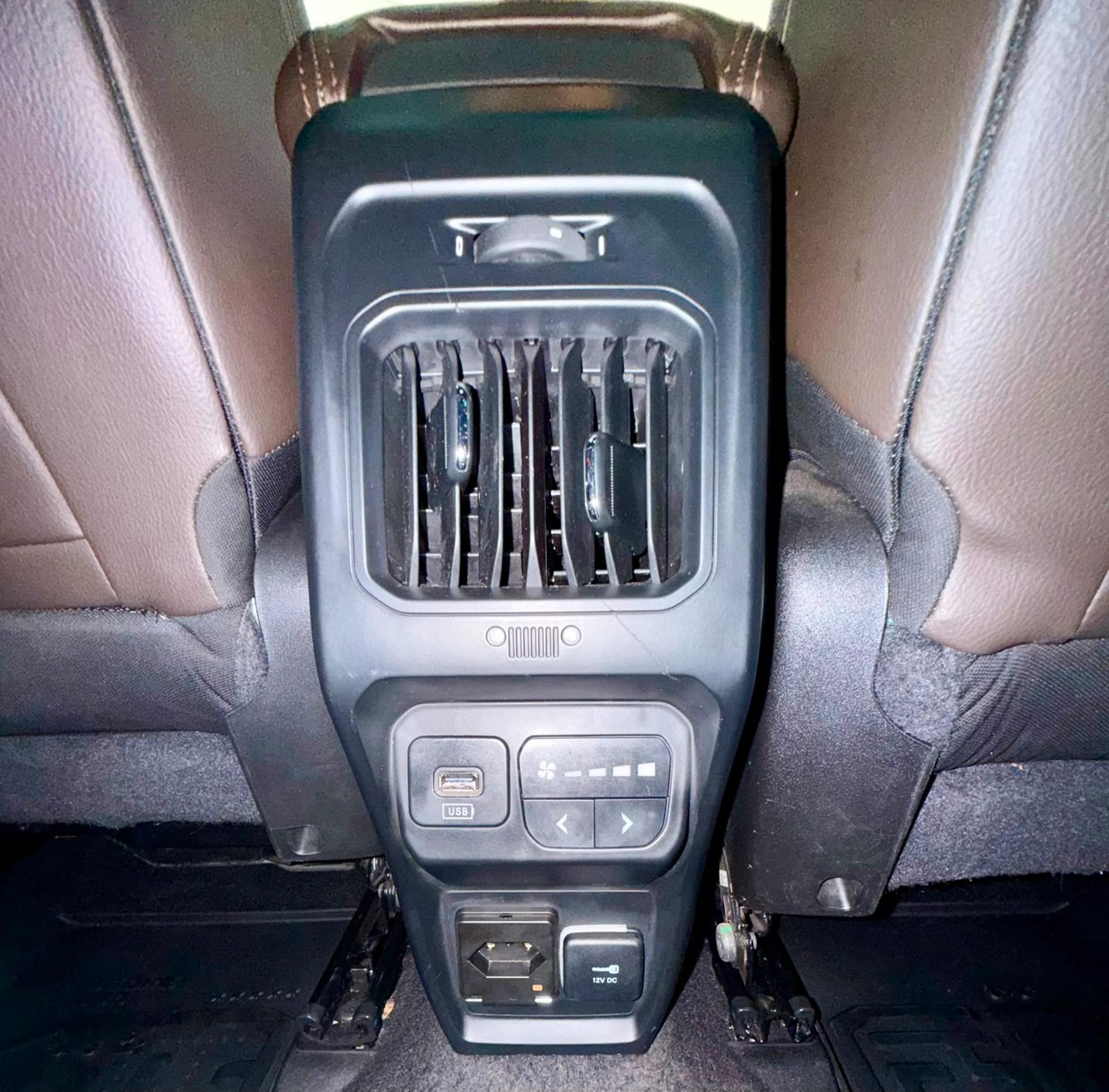 JEEP Commander - Foto