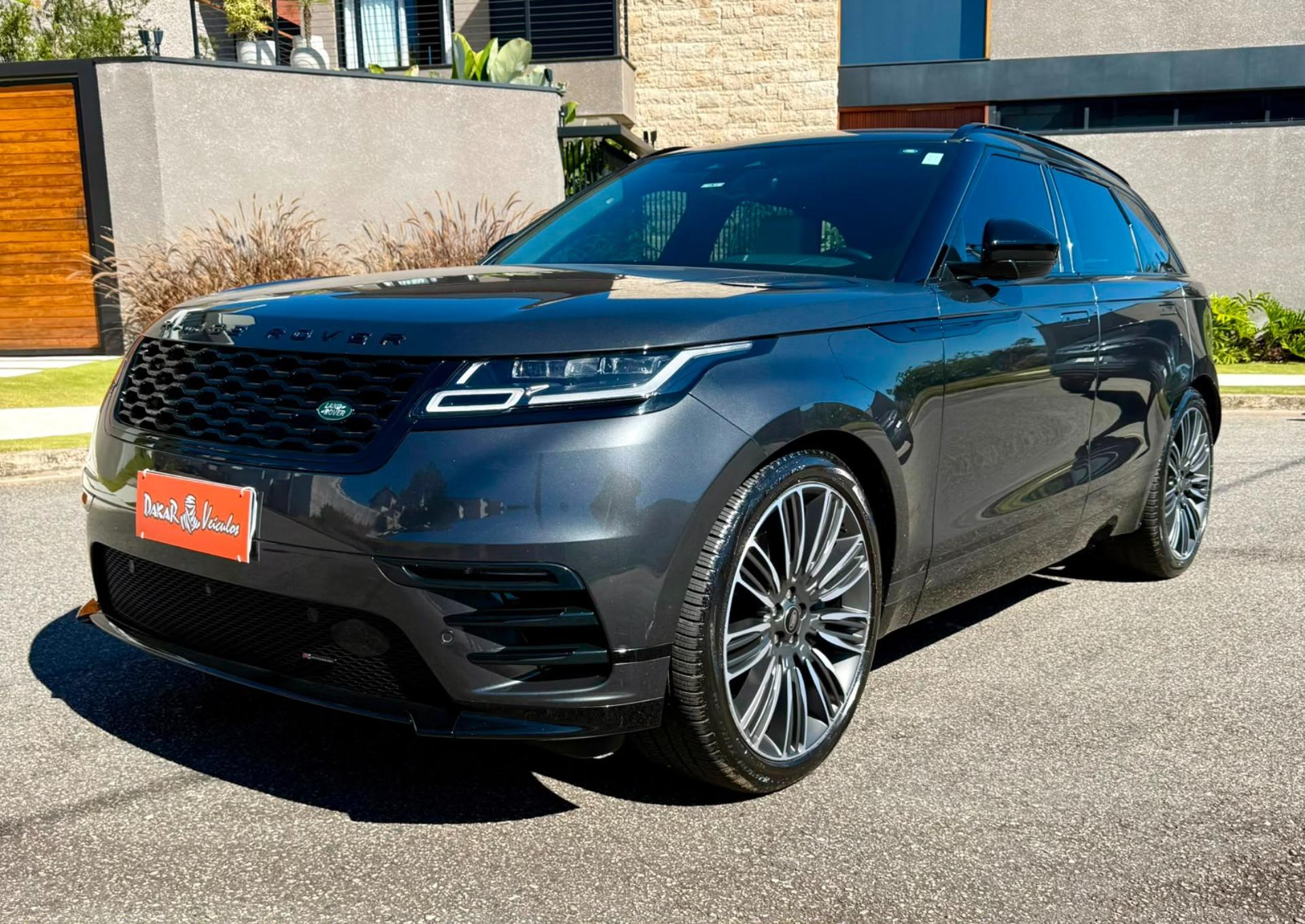LAND ROVER Range Rover Velar - Foto
