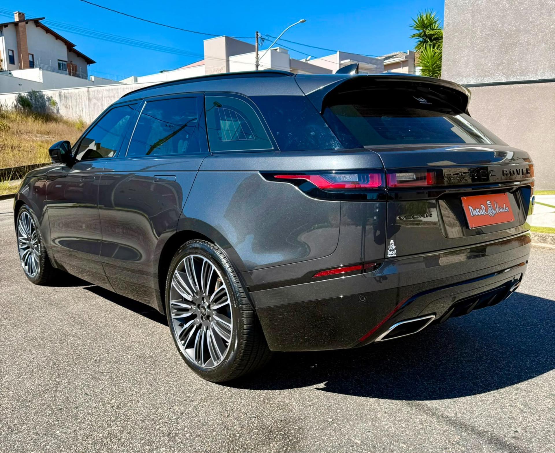 LAND ROVER Range Rover Velar - Foto