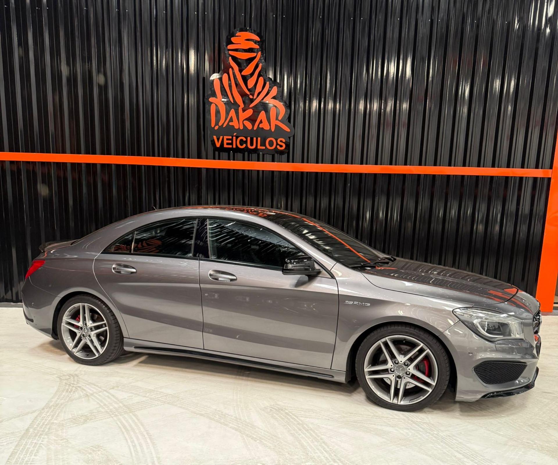 MERCEDES-BENZ CLA 250 - Foto