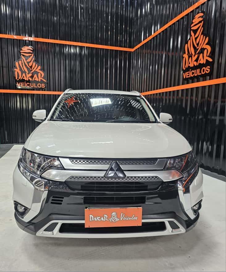 MITSUBISHI Outlander - Foto
