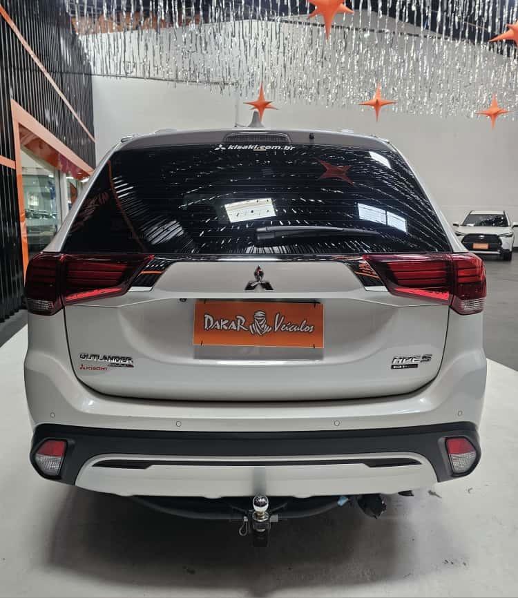 MITSUBISHI Outlander - Foto